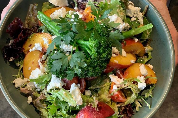 Peach salad